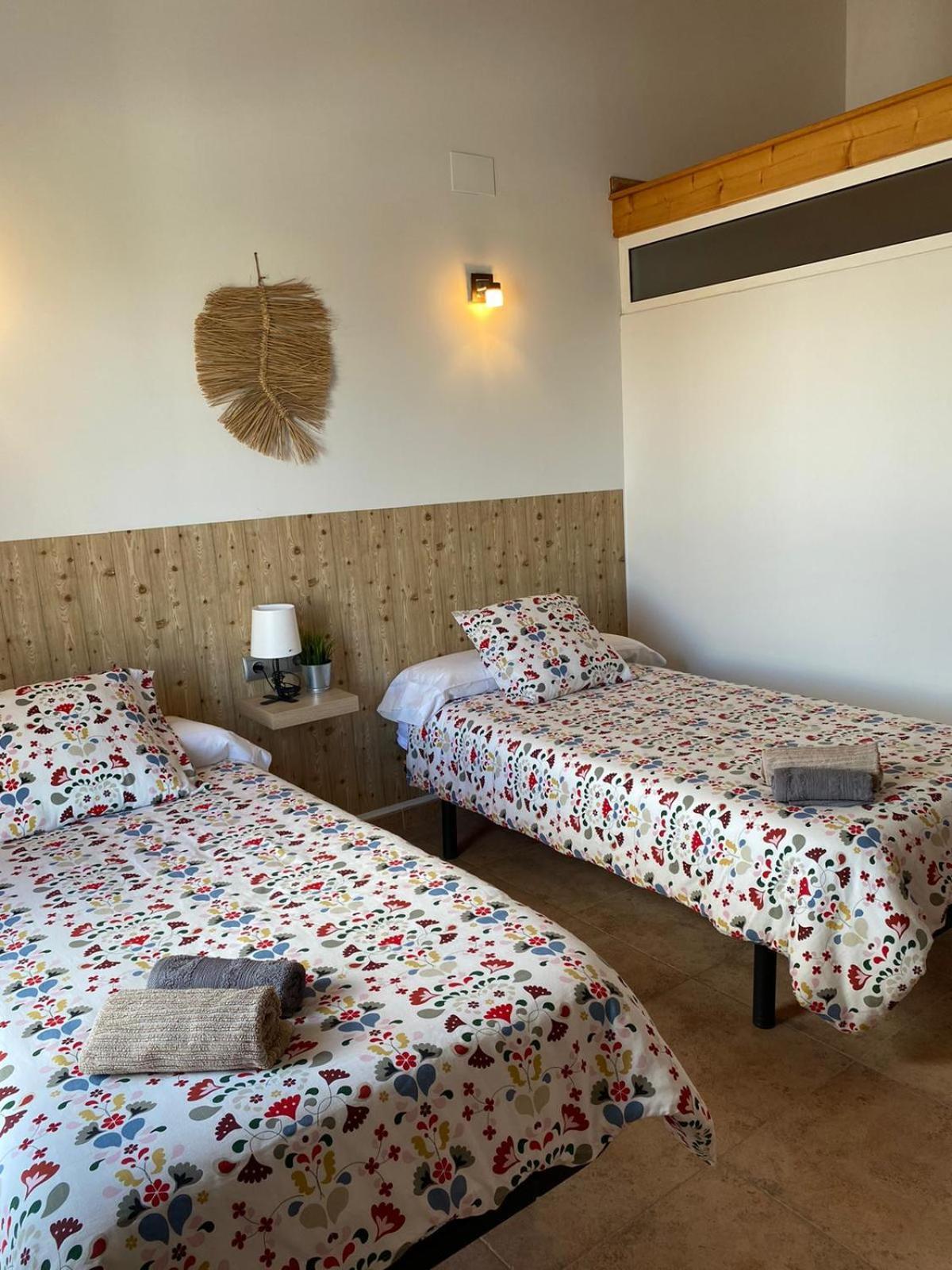 Hostal Espai Mediterrani La Pobla de Vallbona Esterno foto