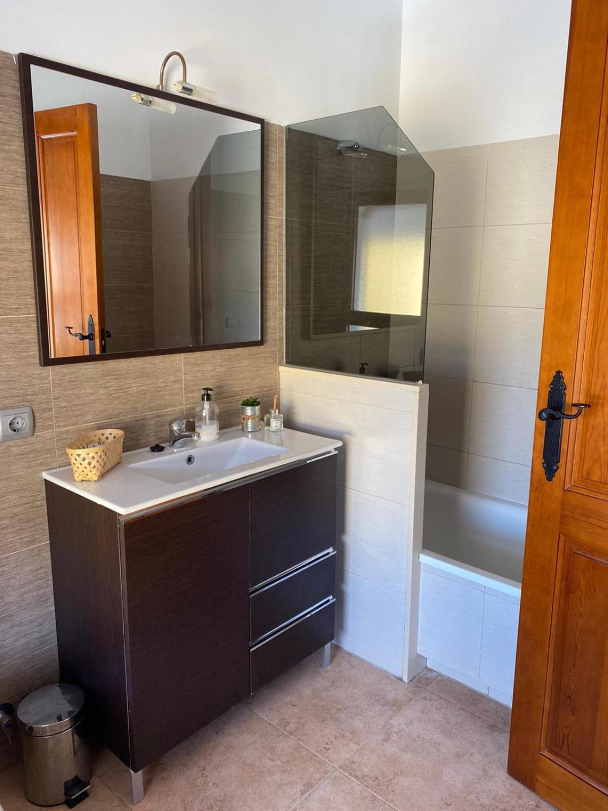 Hostal Espai Mediterrani La Pobla de Vallbona Esterno foto