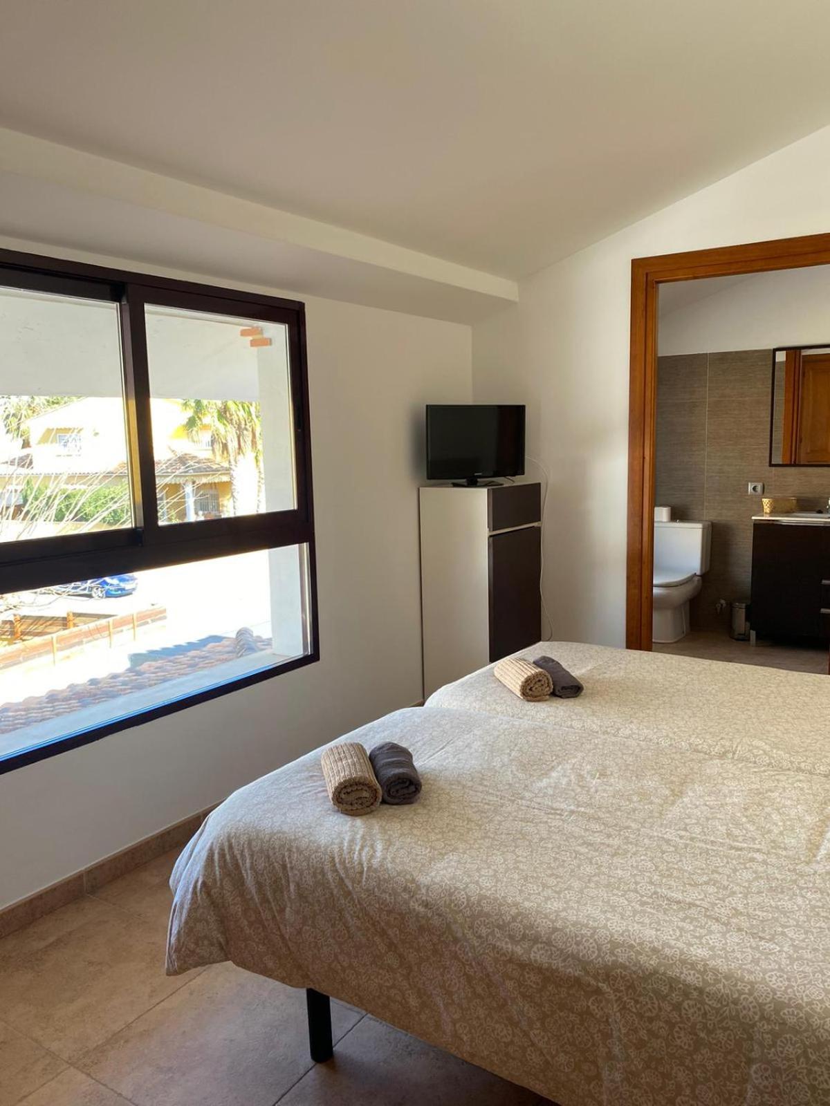 Hostal Espai Mediterrani La Pobla de Vallbona Esterno foto
